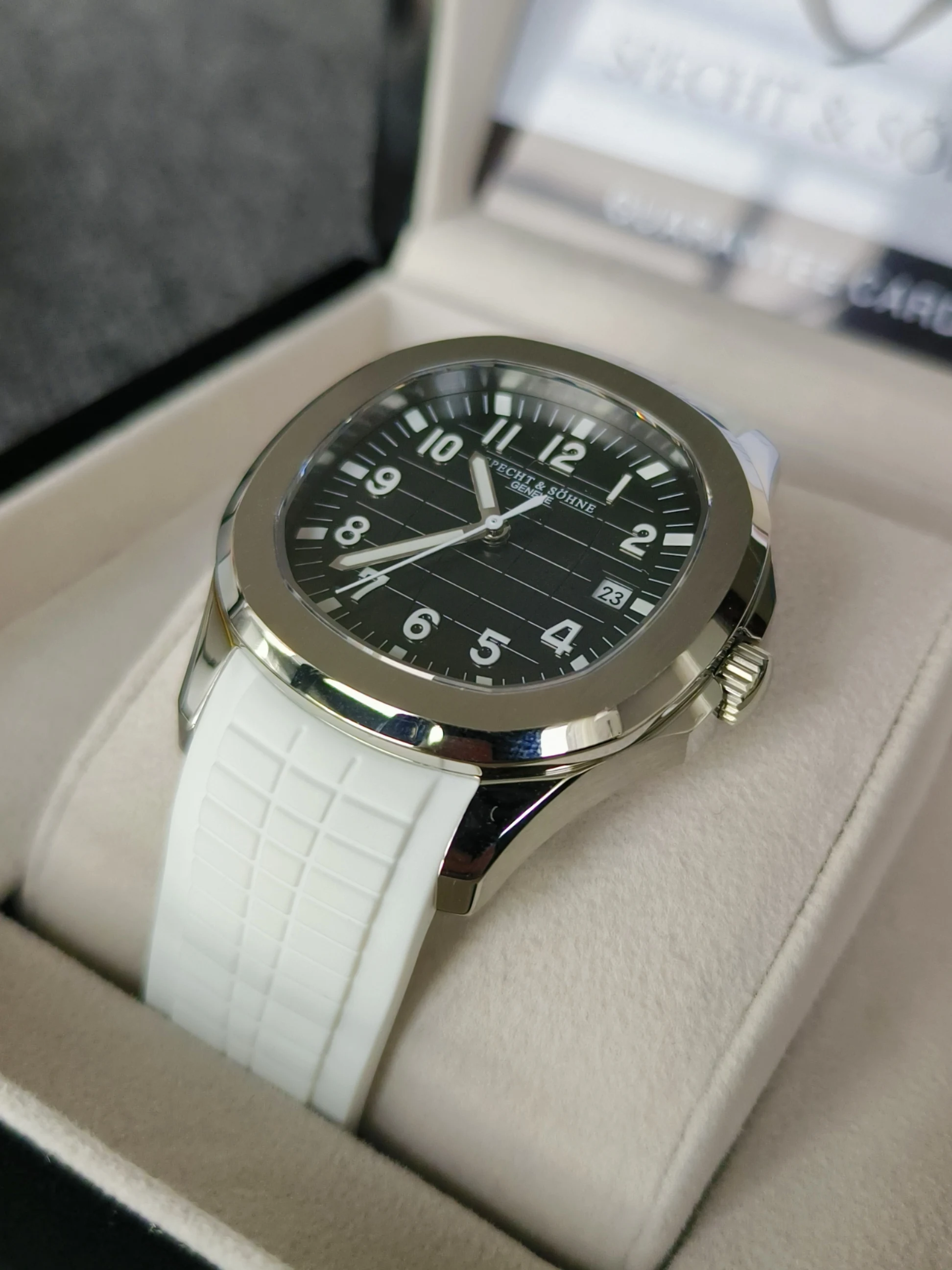 2026 Neue SPECHT&SOHNE Luxus Mode Sport Herrenuhr Miyota8215 Mechanisches Uhrwerk Weißes Gummiarmband Leuchtende Uhr 5Bar