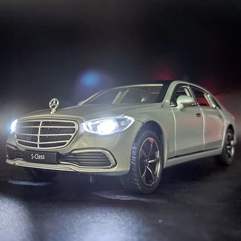 Voiture en alliage de classe S 1:24 S400, véhicules miniatures et jouets, modèle de voiture, son et lumière, jouets de voiture rétractables, cadeaux pour enfants