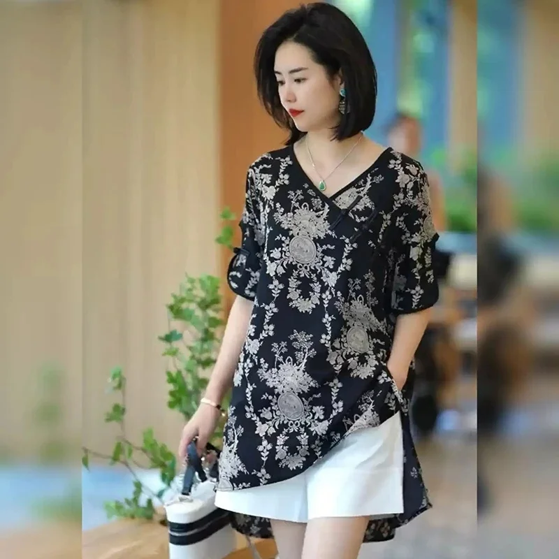 

300 pounds plus size new Chinese style buckle short sleeved V-neck T-shirt for women, fat and mm retro loose, belly covering, ca