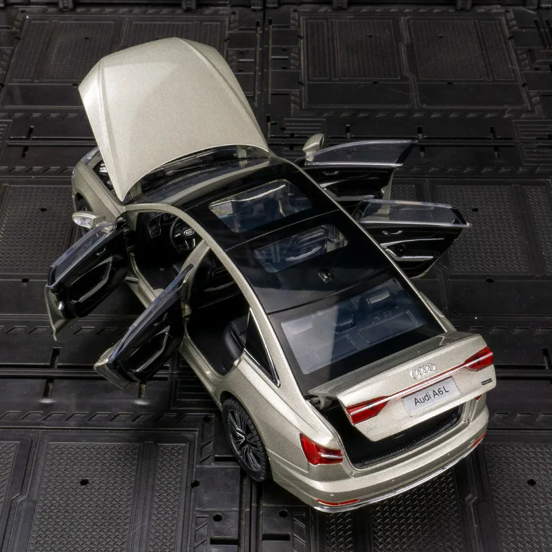 Puertas de modelo de coche de aleación Audi A6L 1:24 y maletero del capó del motor se pueden abrir, adecuadas para coleccionar y se pueden regalar