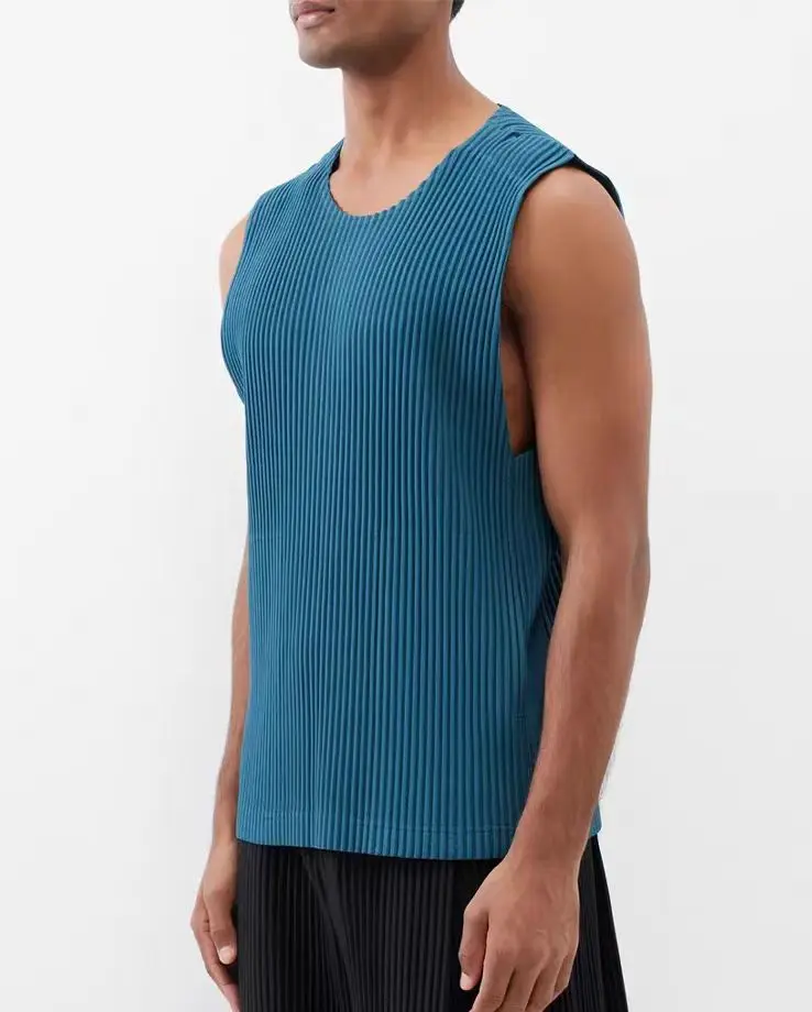 

Miyake Summer Men's Folded Sleeveless Crew Neck Japanese Design Foundation Pleated Bottom Vest Vest Men's Pleat Fashion Casual