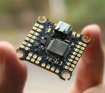 HAKRC F4530V2 F4 V2 F405 Flight Controller FC 30X30MM STM32F405RET6 IMU: ICM42688 Black box: 16M BEC: 5V/3A 10v/2.5A  for RC FPV