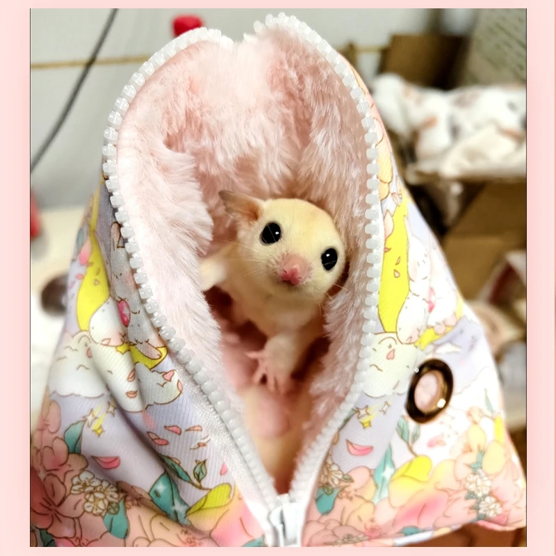 Super Warm Cuddle Sack Sleeping Bag Pouch for Hedgehog Hamster Sugar Glider Hanging Cage Cave Bed Carrier Bag Pouch with Strap