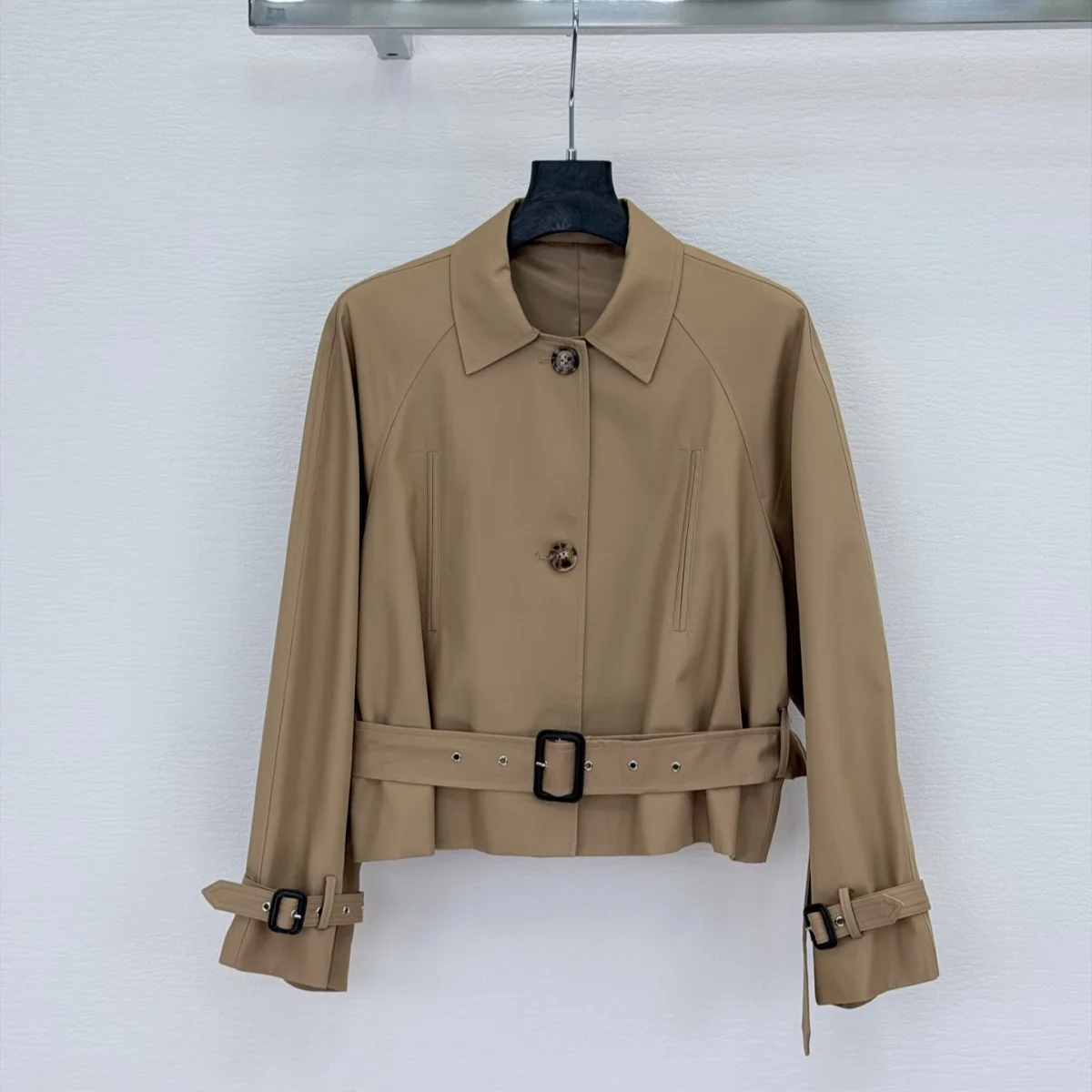 2026 High quality women's collar single breasted adjustable waist, small stature slimming commuting jacket--hb805