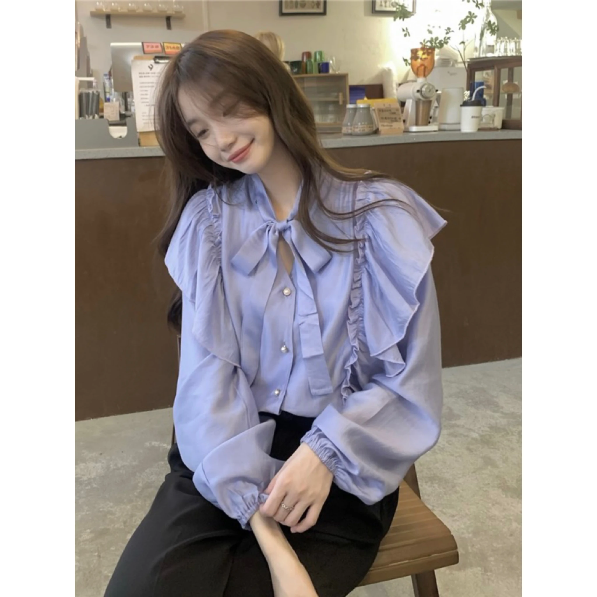 

Элегантная женская рубашка с длинным рукавом и V-образным вырезом, весенне-летняя модная повседневная верхняя одежда с кружевным дизайном, свободный топ во французском стиле