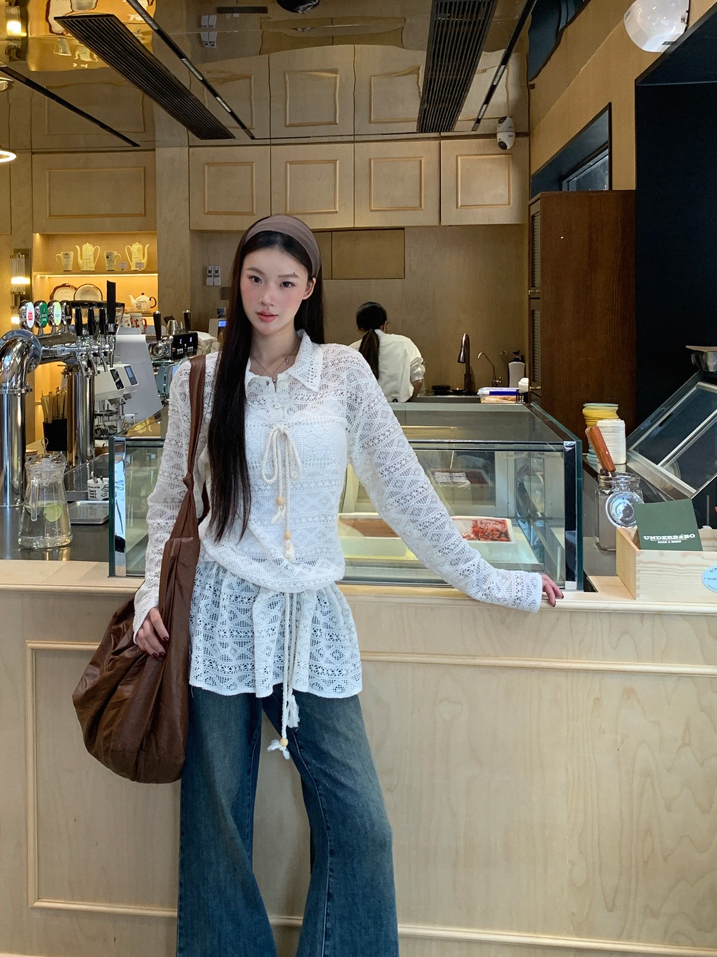 قميص داخلي نسائي أنيق بأكمام طويلة من القطن والبوليستر للخريف والشتاء بتصميم مستقيم وخصر مرتفع #1