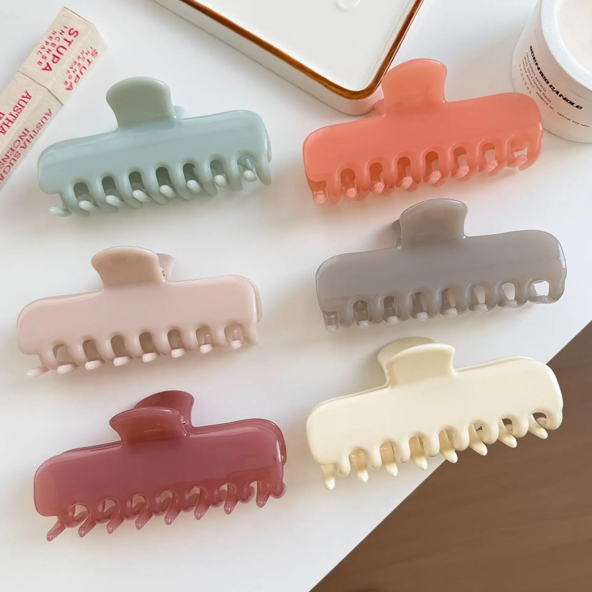 

Fashion Hair Claw Cream Color Large Clip Rectangle Hair Clip for Women Fashionable Hair Accessory Premium solid color Grab