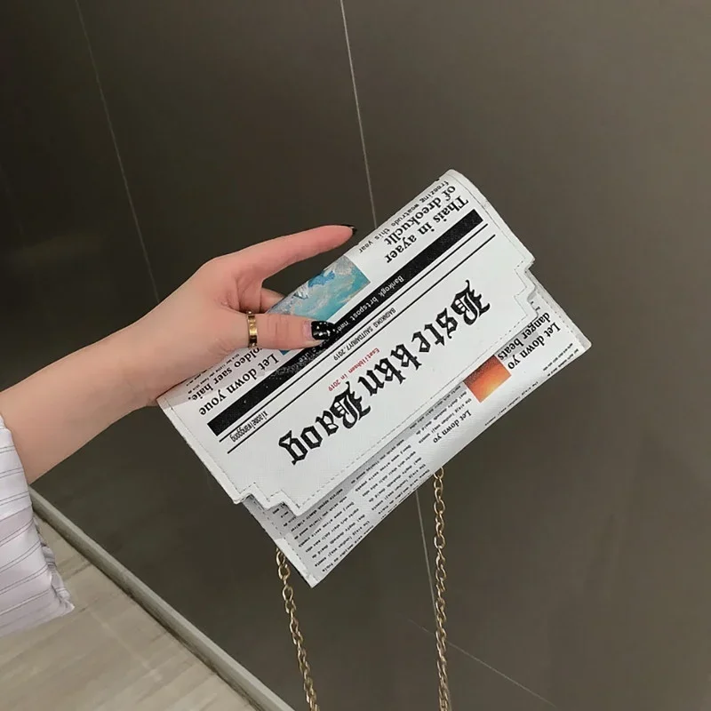 Luxury Designer Fashion Envelope Shoulder Bag Personality Inkjet Newspaper Clutch Messenger Bag Chain Evening Bag