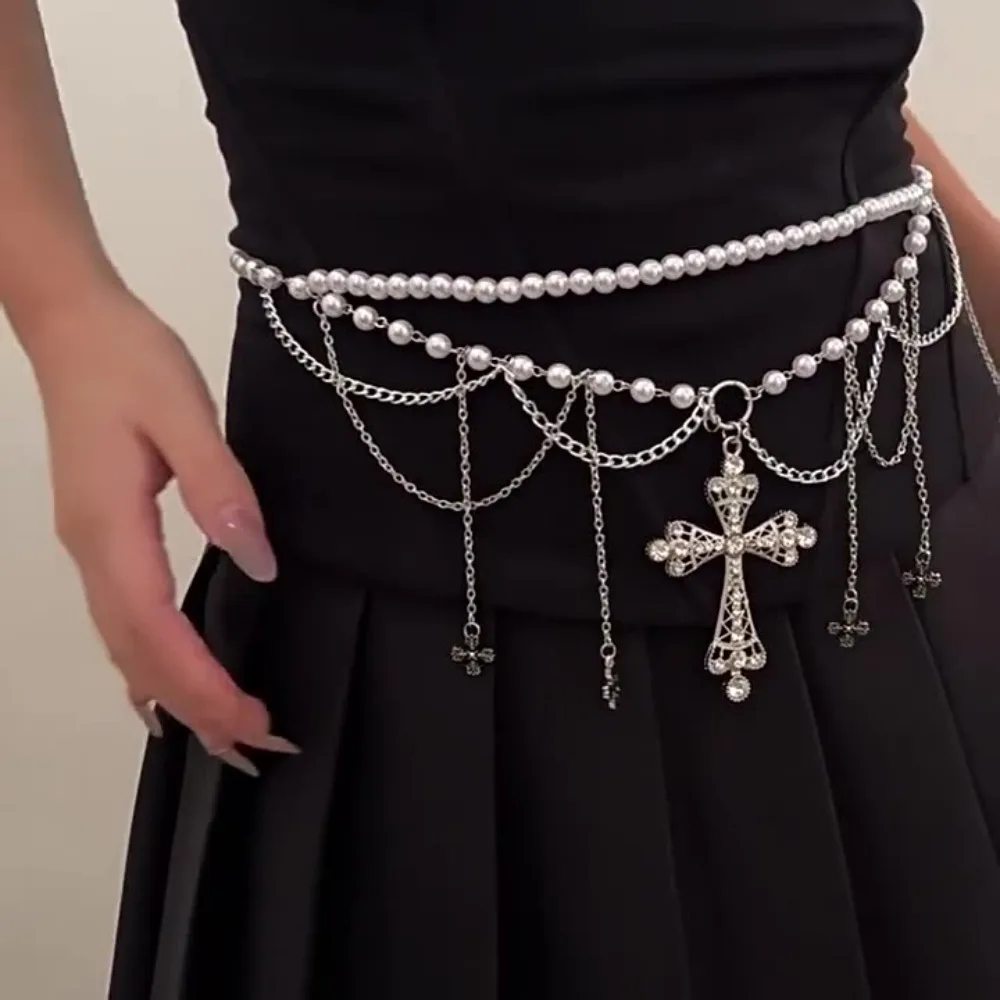 سبيكة الصليب حزام على شكل سلسلة سوداء الاكريليك الخرز القوطية Y2K الفضة الخصر سلسلة قابل للتعديل مبالغ فيها كريستال شرابة حزام