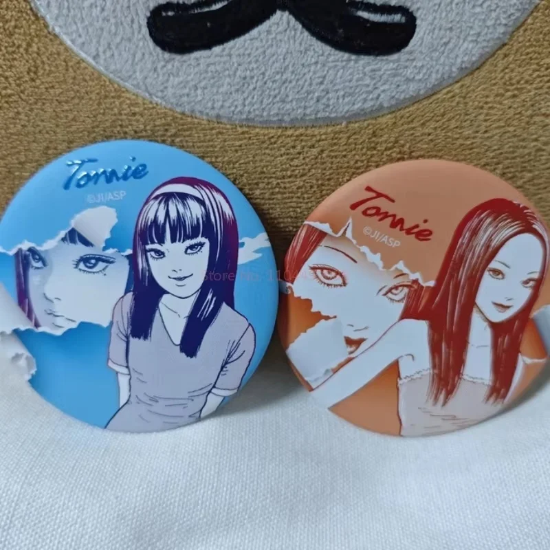 

Подлинная новая горячая распродажа Nullset Junji Ito Hot Tomie Mosaic Series Значок Аниме Манга Мерч Коллекционные украшения Фестивальные подарки