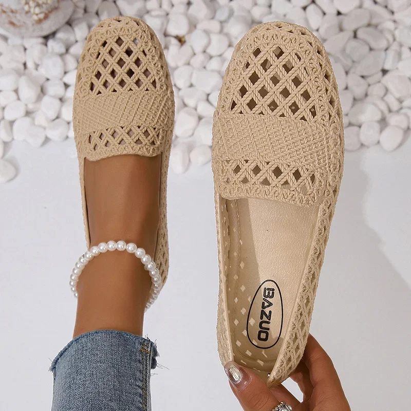 2024 New Summer Style Fashionable and Comfortable Flat-soled Casual Outer Wear Non-slip Fashionable Toe-cap Sandals for Women