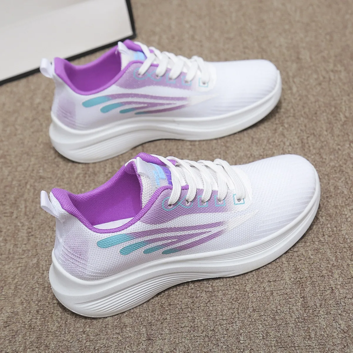 

Женские легкие дышащие кроссовки для бега на весну-лето с мягкой амортизирующей подошвой, повседневные туфли на плоской подошве с сетчатым верхом