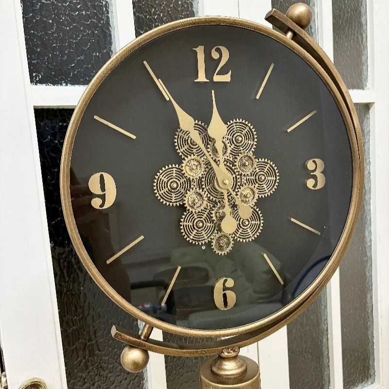 Metal Floor Clocks Retro Gear Mechanical Stand Clocks With Shelf Creativity Luxurious Rotatable Tripod Clock European Home Decor