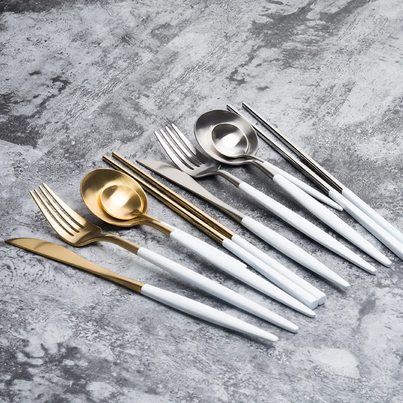 Korean Golden Cutlery Set 18/10 Stainless steel Dinning Food Knife Fork Tablespoon Luxury Western Dinnerware Set Service1person