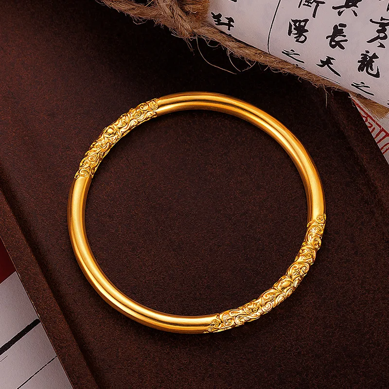 

Ancient Bauhinia Rolling Grass Pattern Carved Bracelet Plain Circle Design Senior Sense Inheritance Female Gift