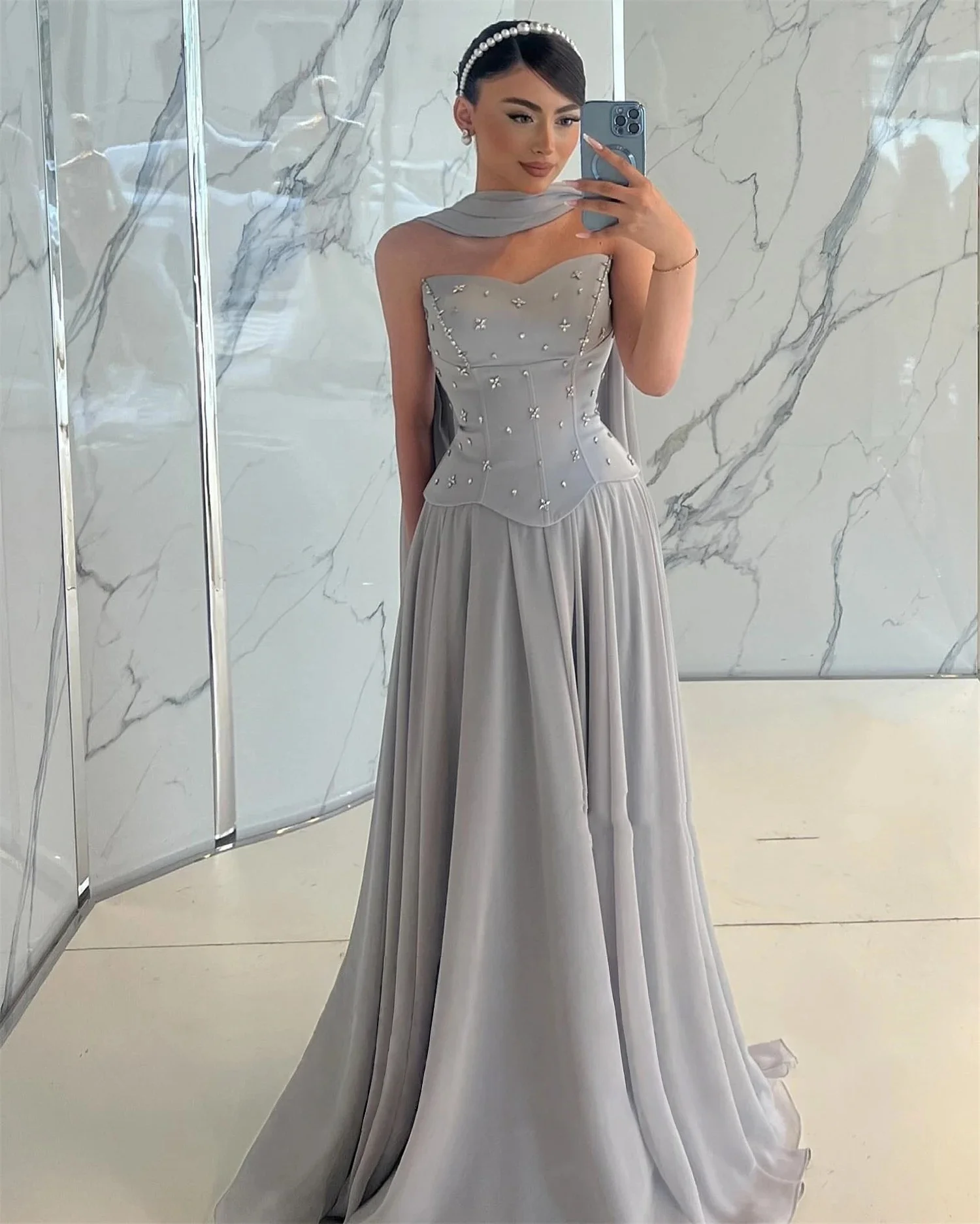 

Silver Chiffon Beaded Bespoke Occasion Gown Long Evening Dresses Pastrol Unisex Jersey Retro Dubai Saudi Arabic Prom Customized