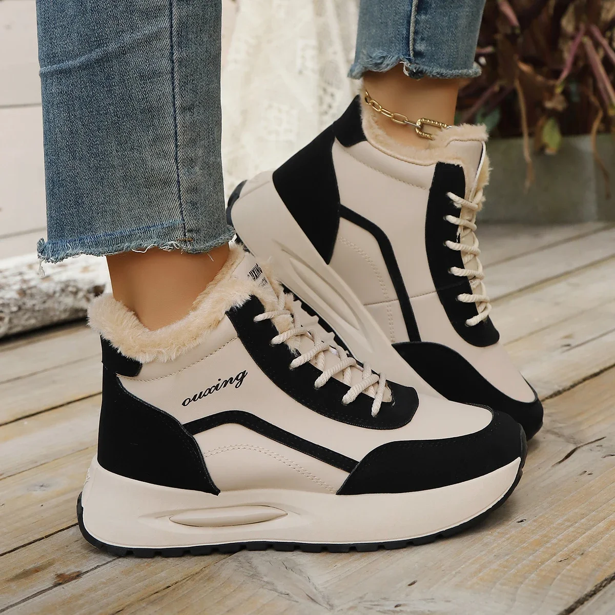 

Women Sneakers Korean Style Student Fashion Dad Shoes Winter High-Top Fluff Lined Sneakers Women Flat Bottom Sports Casual Shoes