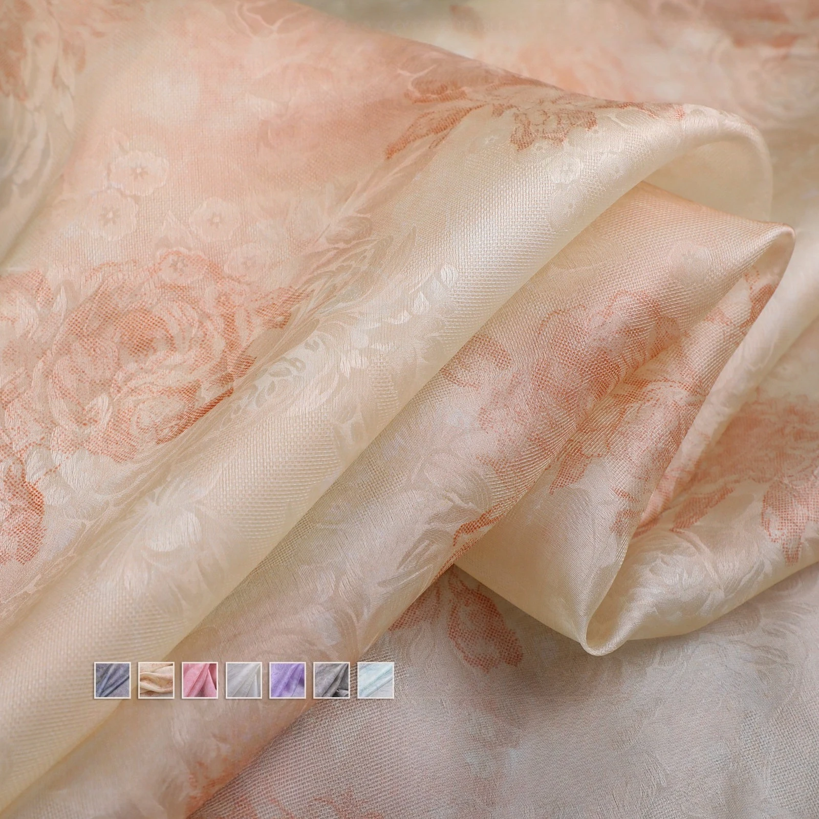 

Limited Grass Printing And Dyeing Jacquard Silk Silk Textile Stiff And Fluffy 100% MulberrySilk Designer Clothing Fabric