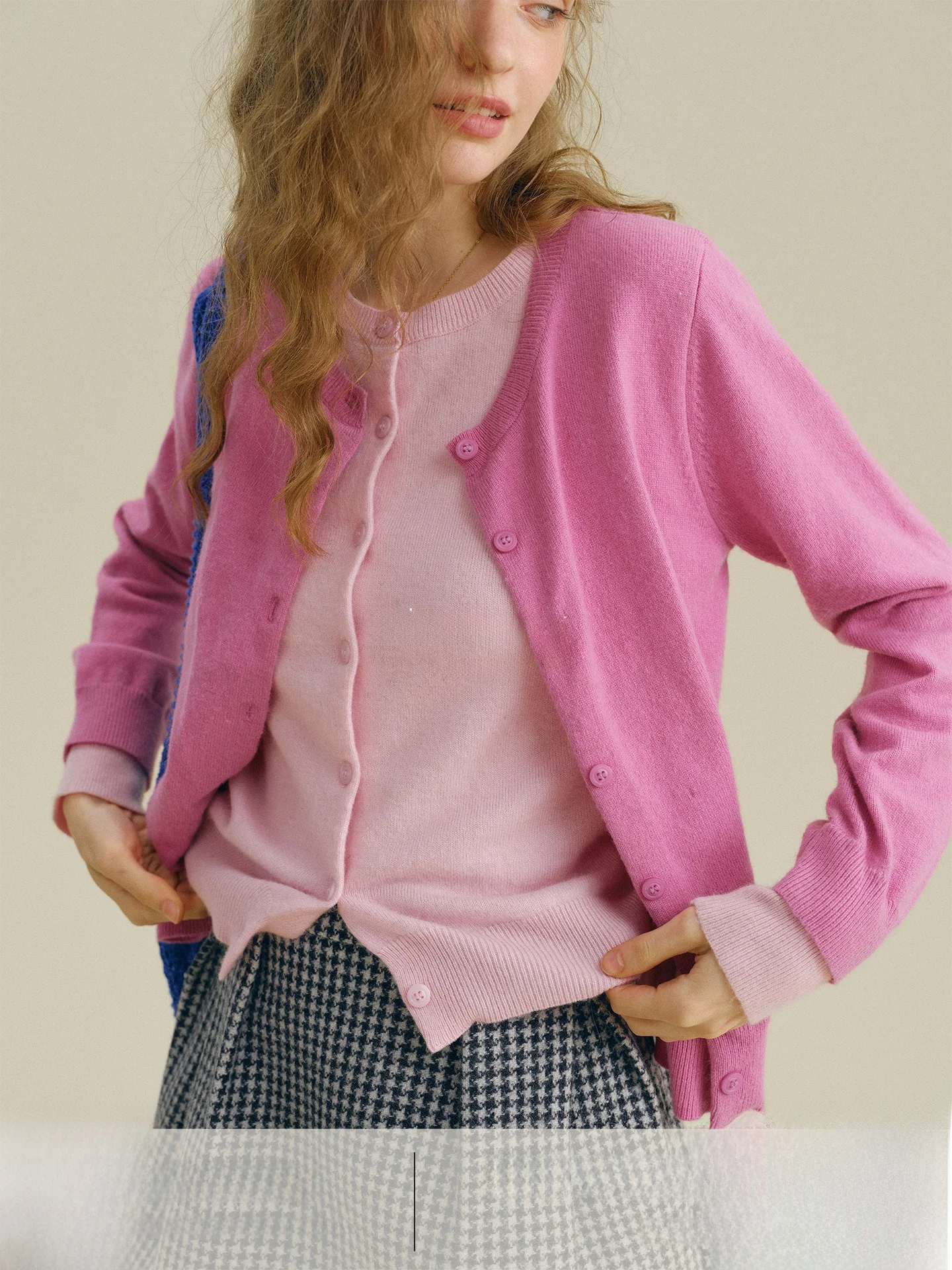 

Rina Berry Color Blo круглый трикотаж небольшого размера nk универсальный осенний сезон модный цельный дизайн