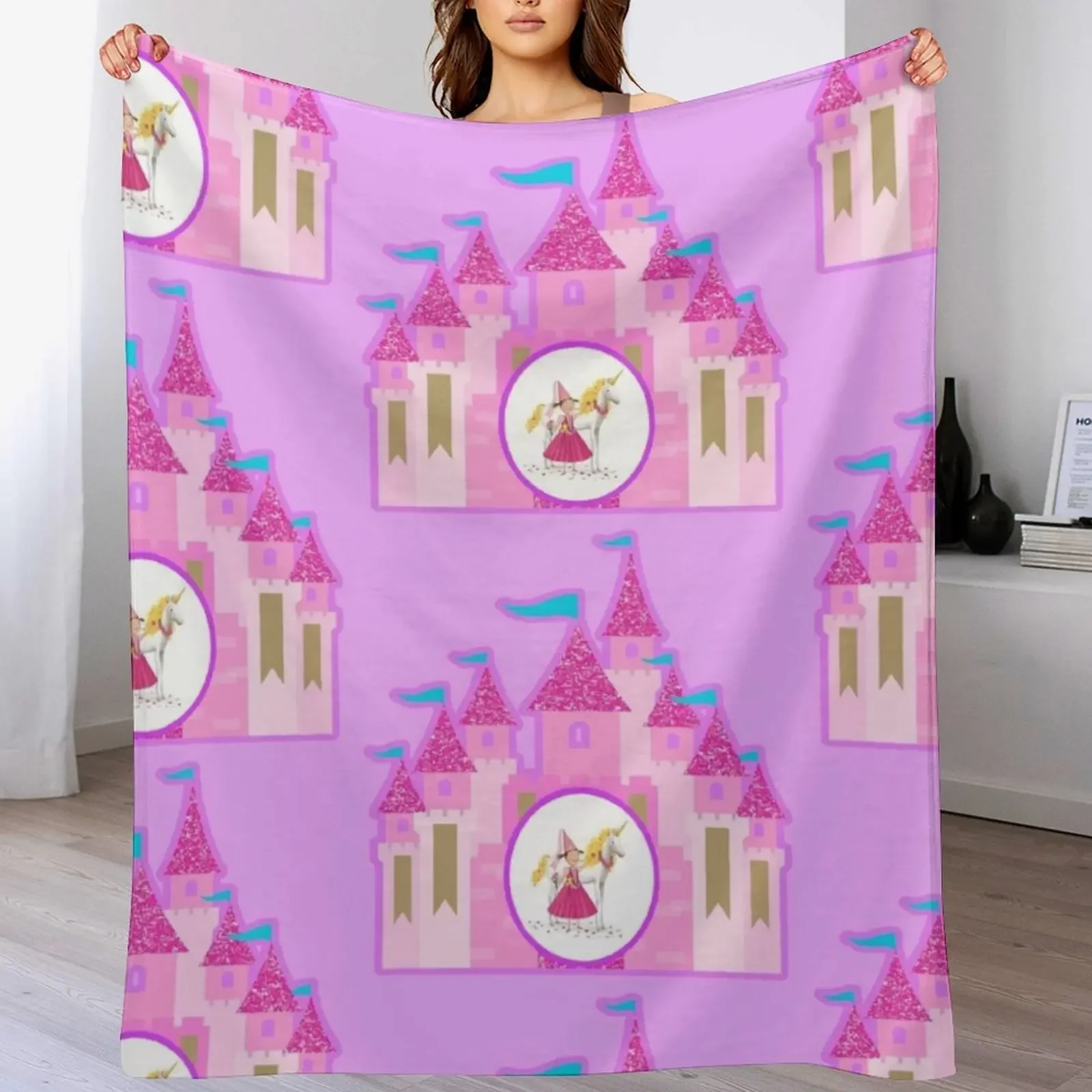 

Pinkalicious goldalicious castle Throw Blanket Loose halloween Plaid on the sofa For Decorative Sofa Blankets