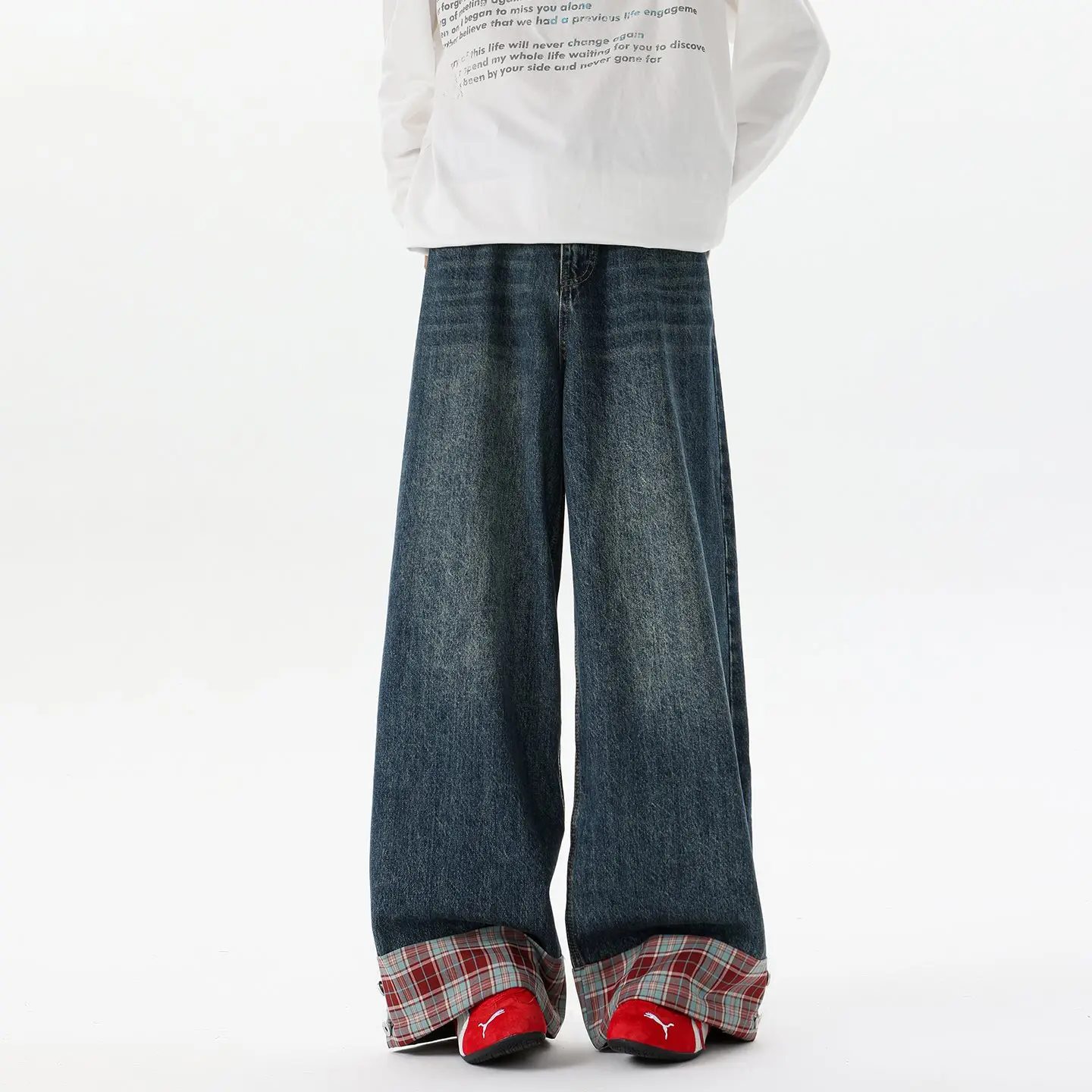 

Мужские джинсы в американском ретро-стиле с клетчатыми вставками, прямые, с отворотами, свободного кроя, с низкой посадкой, из хлопкового денима K928