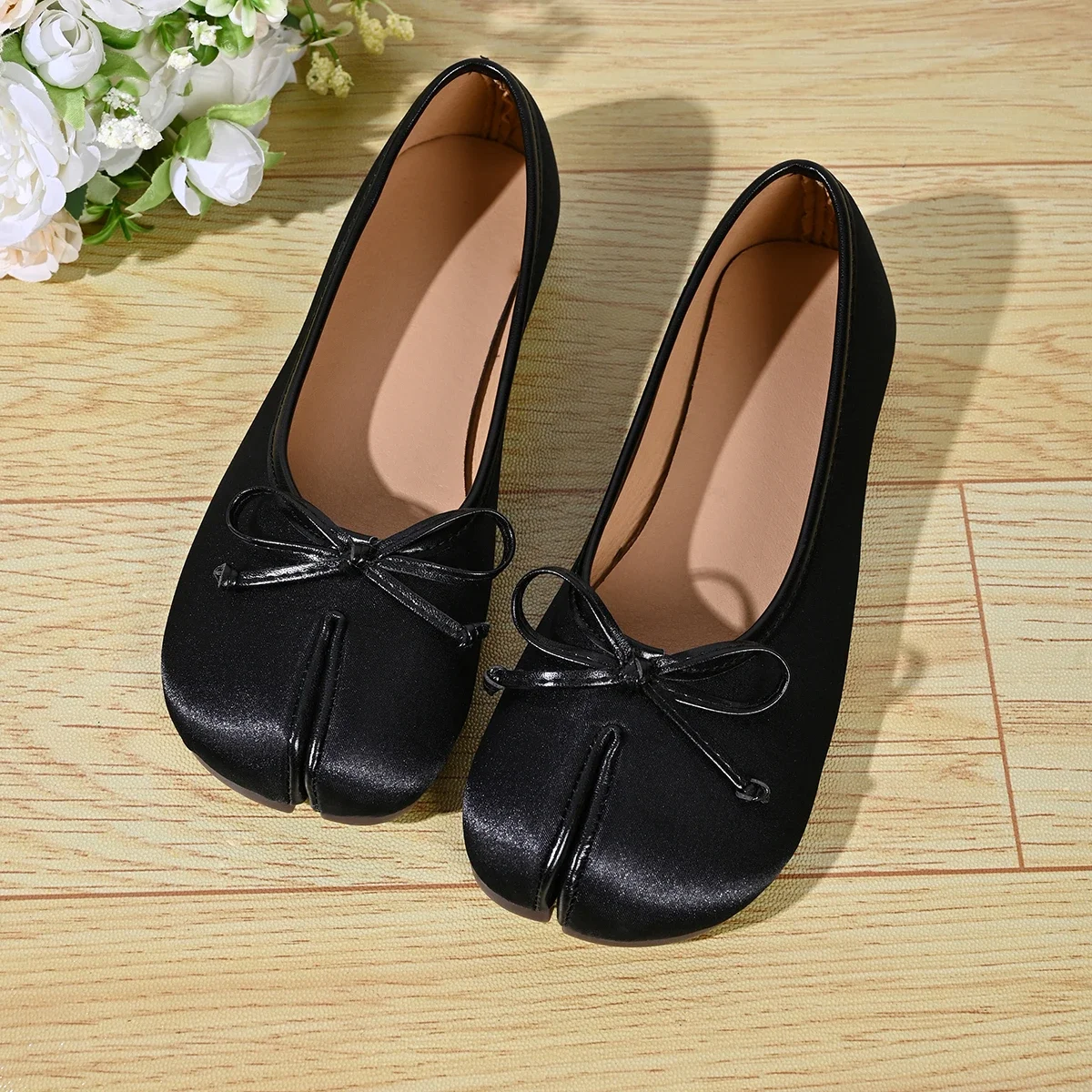 Weiche Ballerinas mit geteilter Zehenpartie für Damen, mit Schleife, aus Leder, runde Zehenpartie, Ballerinaschuhe mit niedrigem Absatz, Slip-on-Loafer, lässig, 2026 – Detail 9