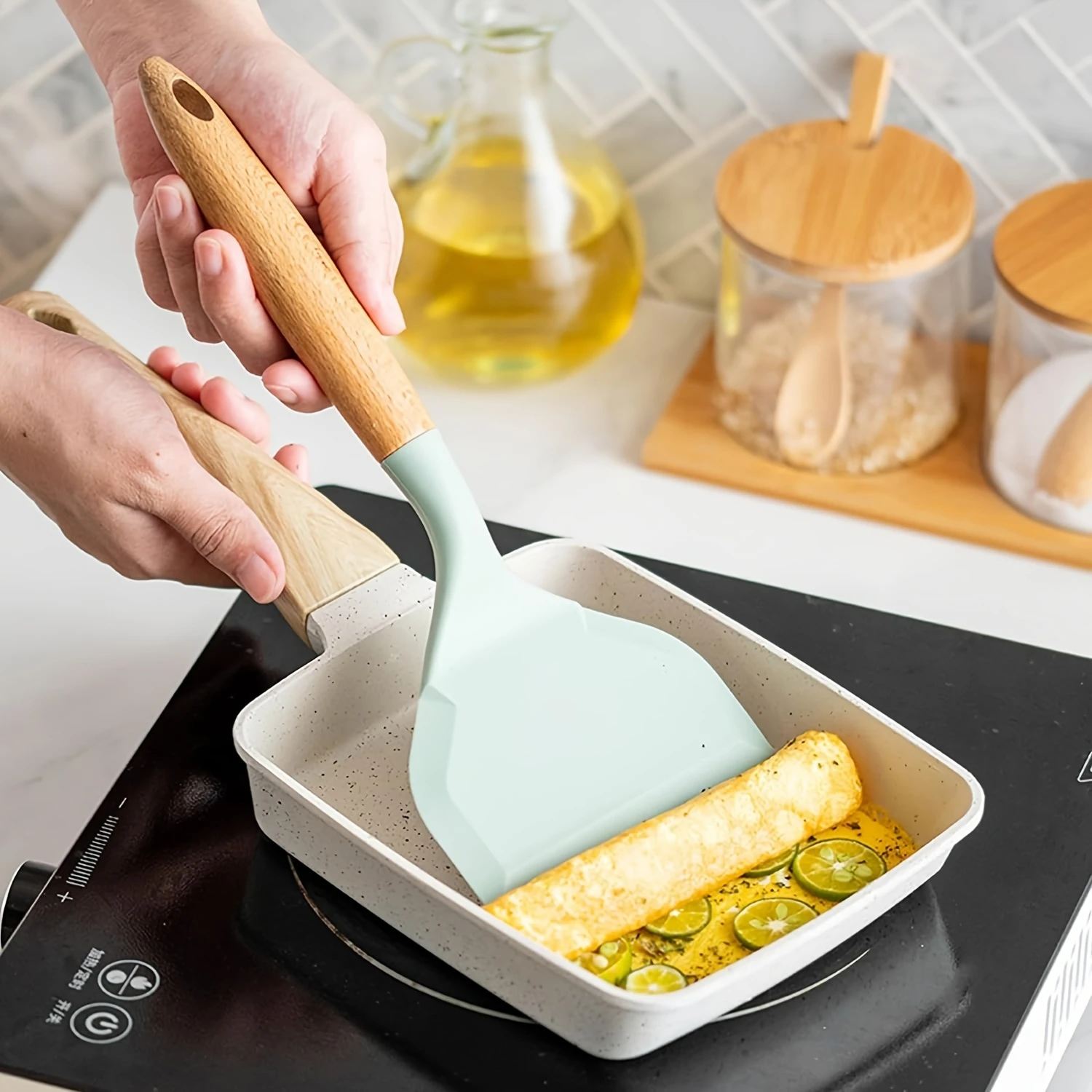 2pcs Nonstick Silicone Omelette Spatula Turner for Eggs Fish Pancake Pizza and Steak - Heat-Resistant Utensils Air fryer basket