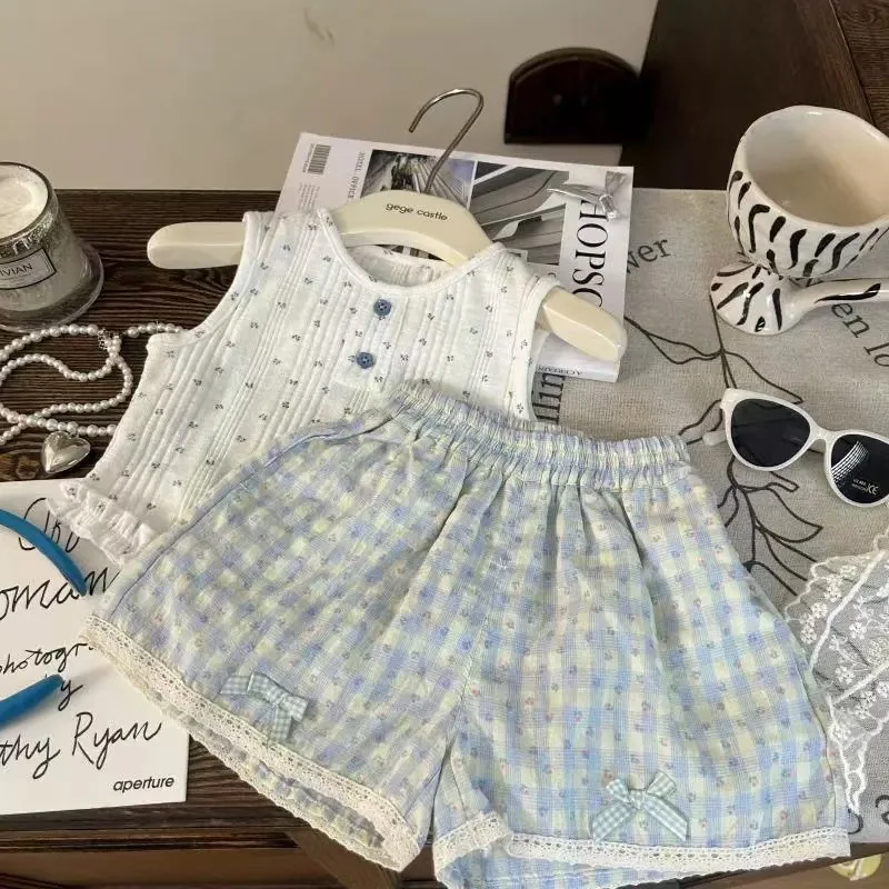 2026 Summer New Korean Style Children's Fashion Set for Girls: Floral Print Vest and Trendy Checkered Lace Shorts