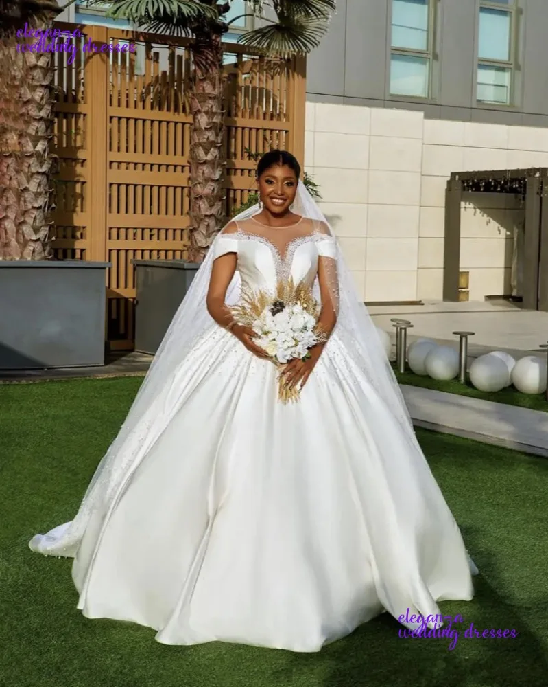 تخصيص قبالة الكتف سباركلي اللؤلؤ Ballgown فستان الزفاف للعروس الساتان منتفخ فستان الزفاف الأفريقي Vestidos De Novia