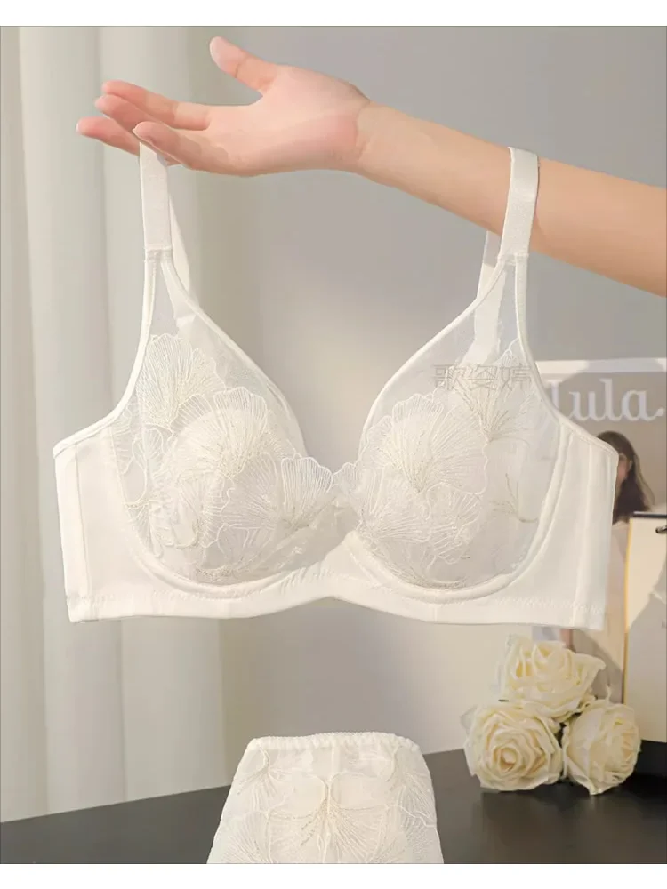 Licht Luxus Große Brust Kleine Unterwäsche Frauen Spitze Weiche Bügel Rückzug Brust Anti-schlaffe Kaninchen Ohr Tasse Ultra-dünne bh
