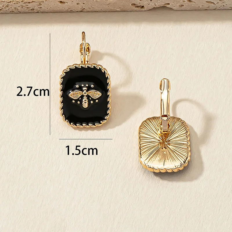 2024 Fashion Jewelry Accessories Black Square Bee Design Leverback Earrings for Women's Daily Wear