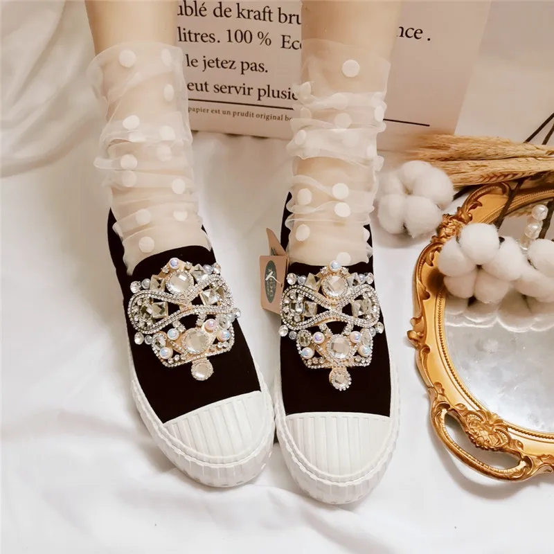 Women Sneakers New Fashion Flat Canvas Shoes Rhinestones Crystals Decortaions Luxury Walking Simple Lazy People Wheel Flats