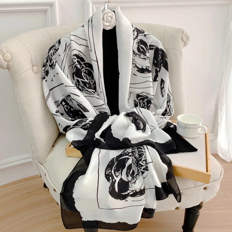 2024 Women Silk Winter Scarf Luxury Design Print Lady Beach Shawl Scarves Fashion Smooth Foulard Female Hijab