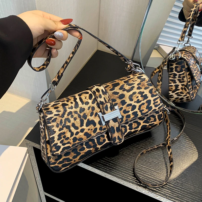 Bolsa tiracolo de couro leopardo feminina, aba pequena, bolsa axila de ombro, bolsa feminina, designer, 2024