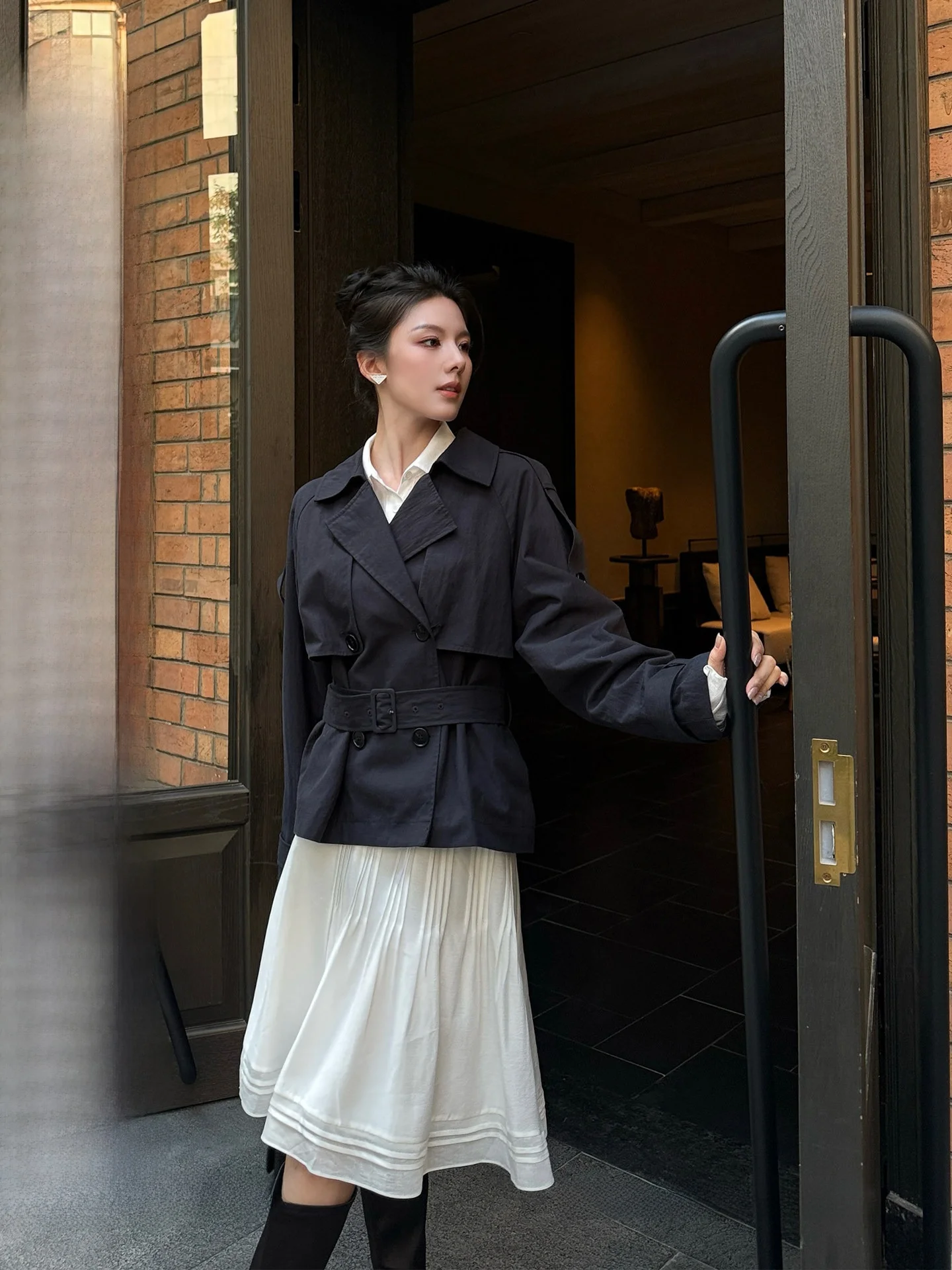 

Ele Briti Sle ort Windbreaker Coat Women's Belted Sa Knot Paris Magazine Quali Cotton Blend Outerwear