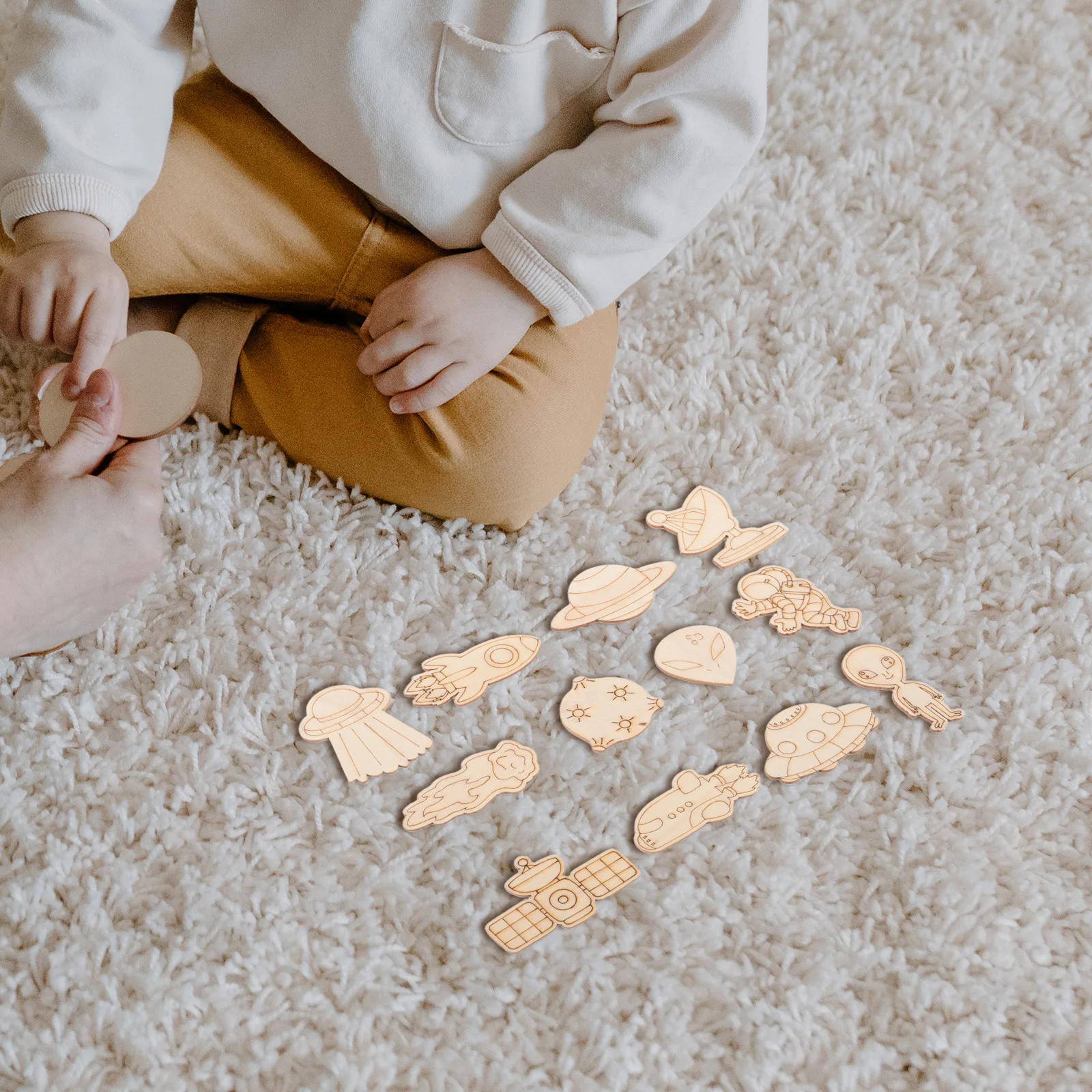 

100Pcs Kids DIY Space Craft Kit Wooden Spaceship Alien Astronaut Cutouts Painting Set Creative Playroom Decor Space Birthday