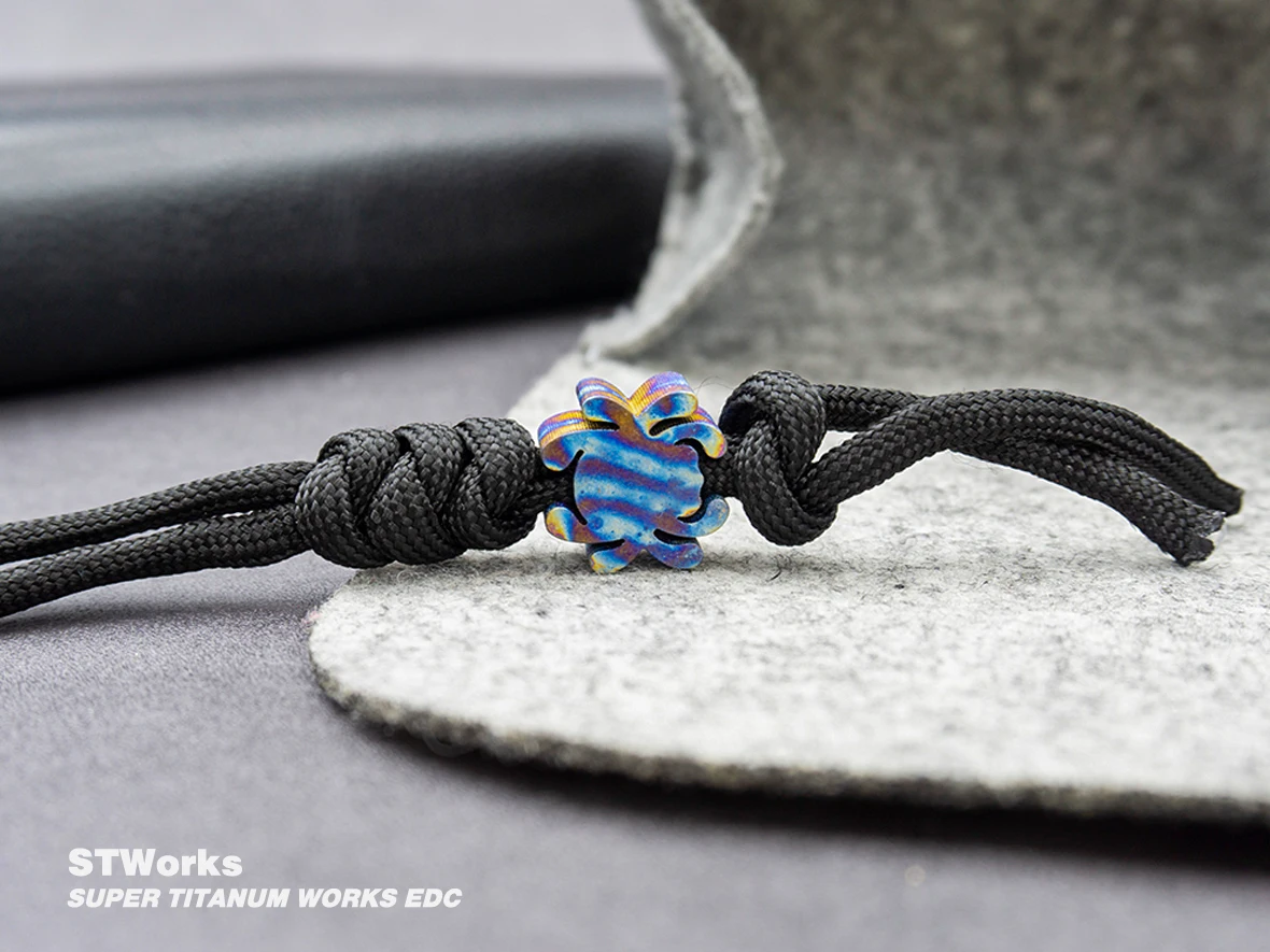 Titanium Alloy Umbrella Pendant, knife Pendant, Mobile Phone Chain Rope Pendant