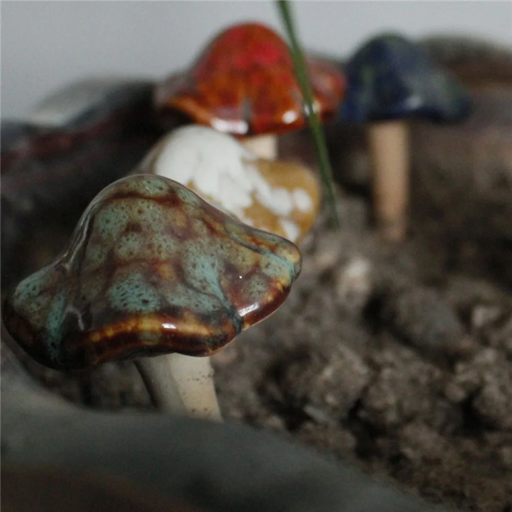 

2Pcs Ceramic Colorful Garden Mushroom Decor Fairy Garden Lawn Ornaments Outdoor Patio Yard Decoration Ceramic Mushroom