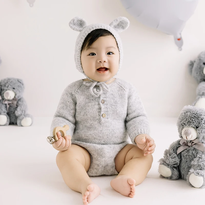 Baby Boy Photography Clothing Cute Plush Bear Doll Balloon Props Gray Theme Studio Baby Photo Jumpsuit + Hat Costume Accessories