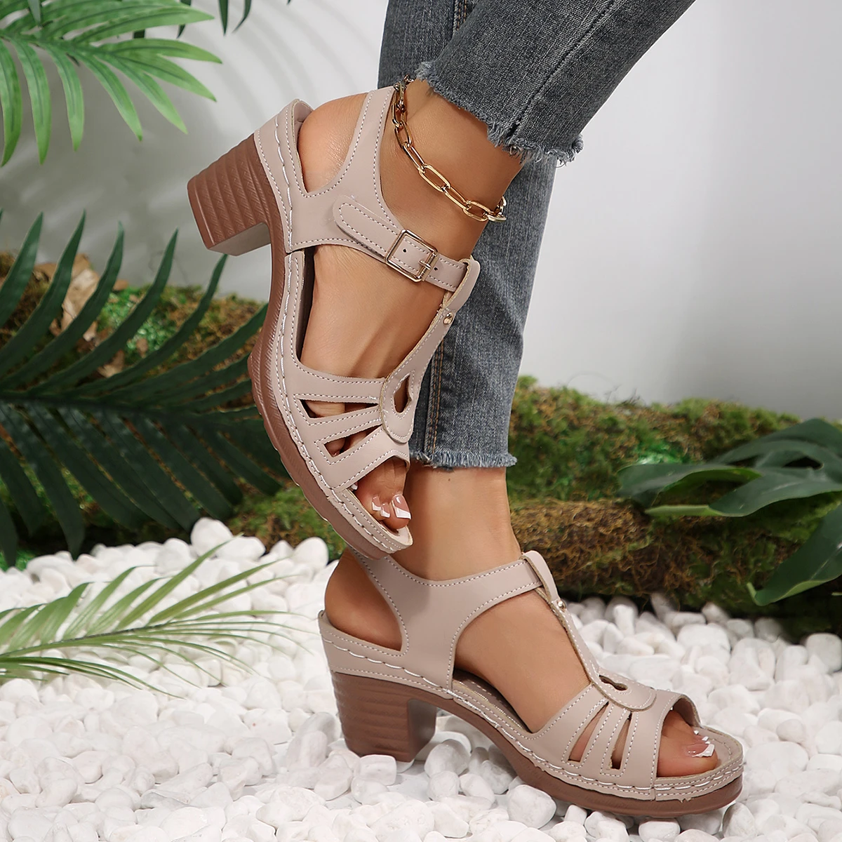 Fashionable New Round-toe Sexy and Comfortable Women's Casual Sandals Summer Open-toe Lightweight/elegant High-heeled Sandals view 6