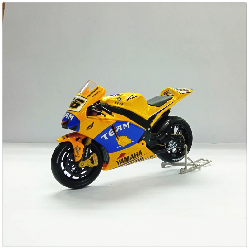 Diecast 1/18 Scale Yamaha YZR M1 Model Car Racing Motorcycle Simulation Alloy Play Vehicle Adult Collection Display Gifts