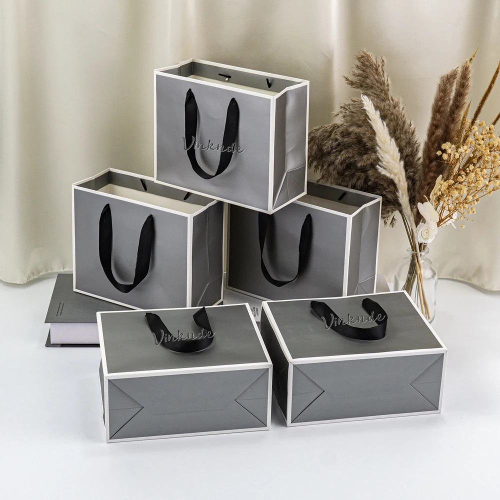 

24/50pcs Personailzed Multi-Size Handle Paper Box Bags Kraft Paper Gift Bag Pajamas Clothes Books Packaging Package Bag