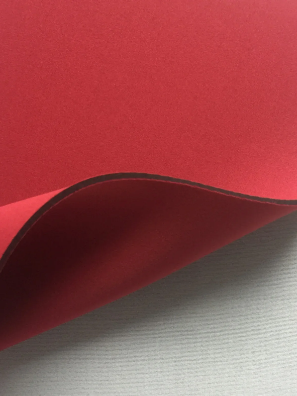 2 مللي متر رشاقته الغوص رغوة المستعبدين النسيج SBR المطاط مزدوجة الجانب تمتد المواد للغوص صدمة حماية ملابس الغوص 50x130 سنتيمتر