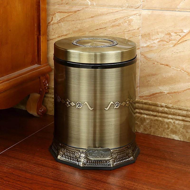 Vintage European trash can Luxury household living room Kitchen large foot trash can Toilet with cover