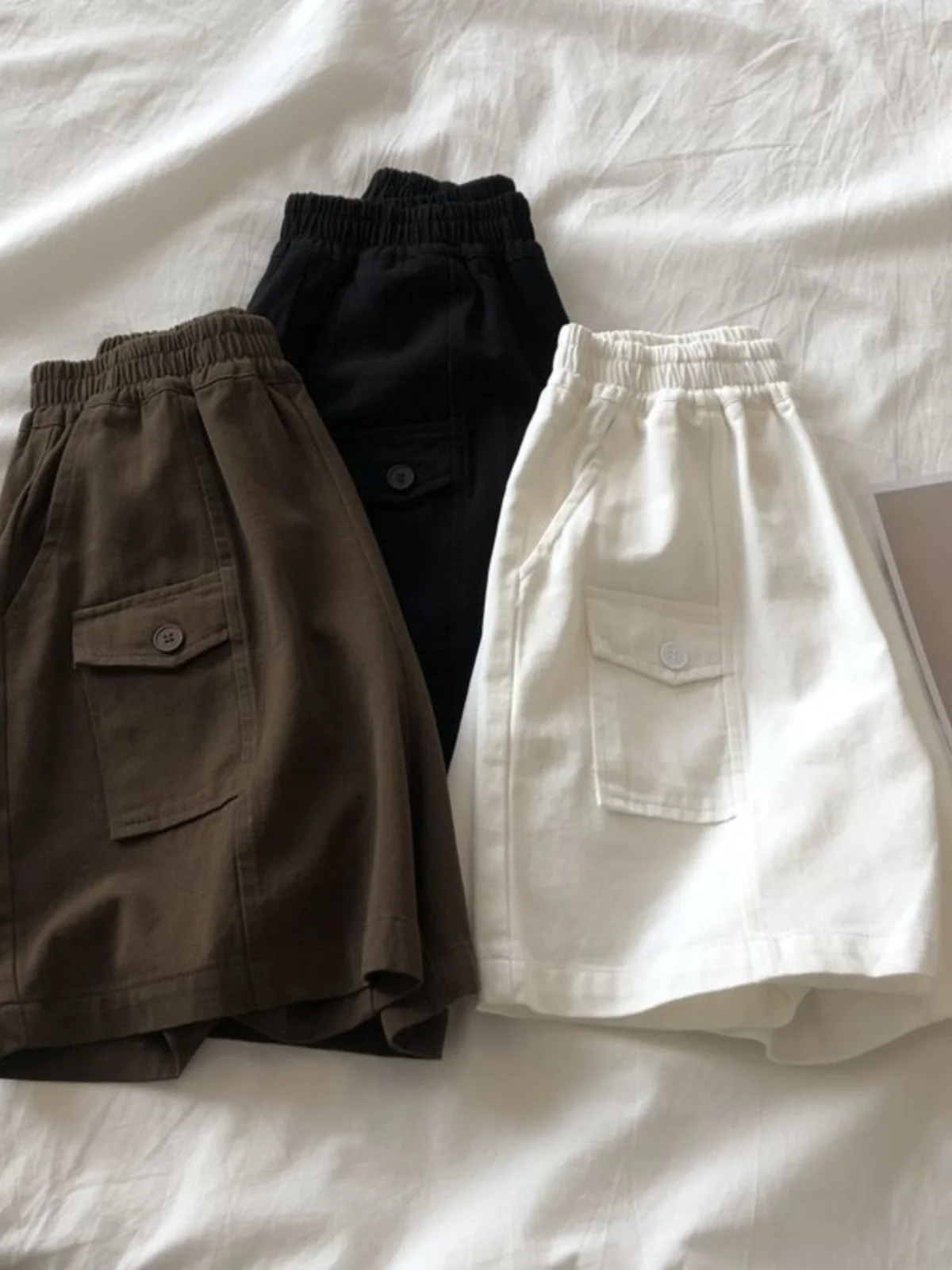 

Женские повседневные спортивные шорты больших размеров, летние, с высокой талией, свободного кроя, однотонные, для работы и отдыха, с декоративными элементами