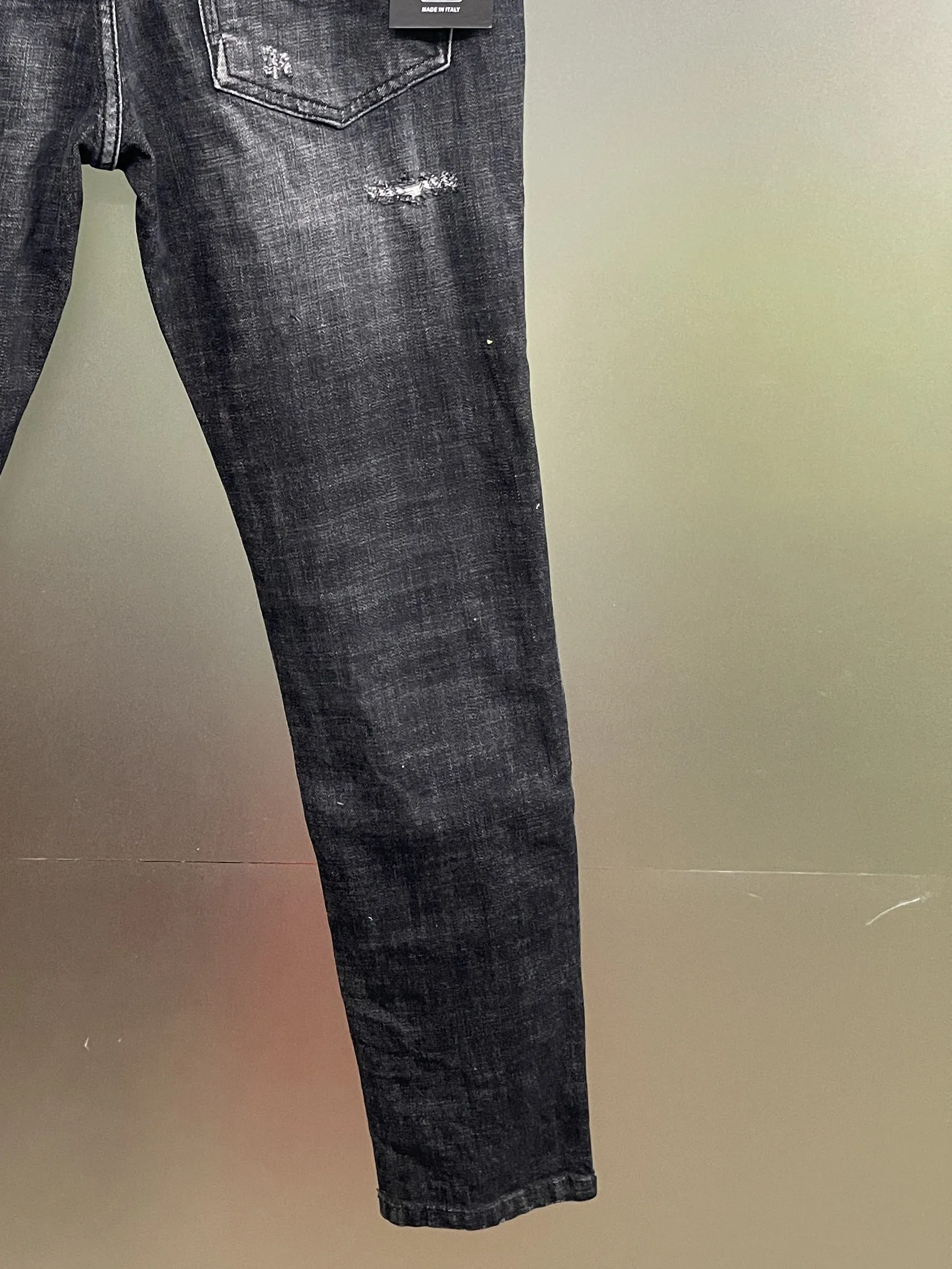 2024 Spring/Summer New D2 Jeans Men's Water Washed, Scratched, Patched, Ink Splashed, Three Dimensional Cutting, Small Feet