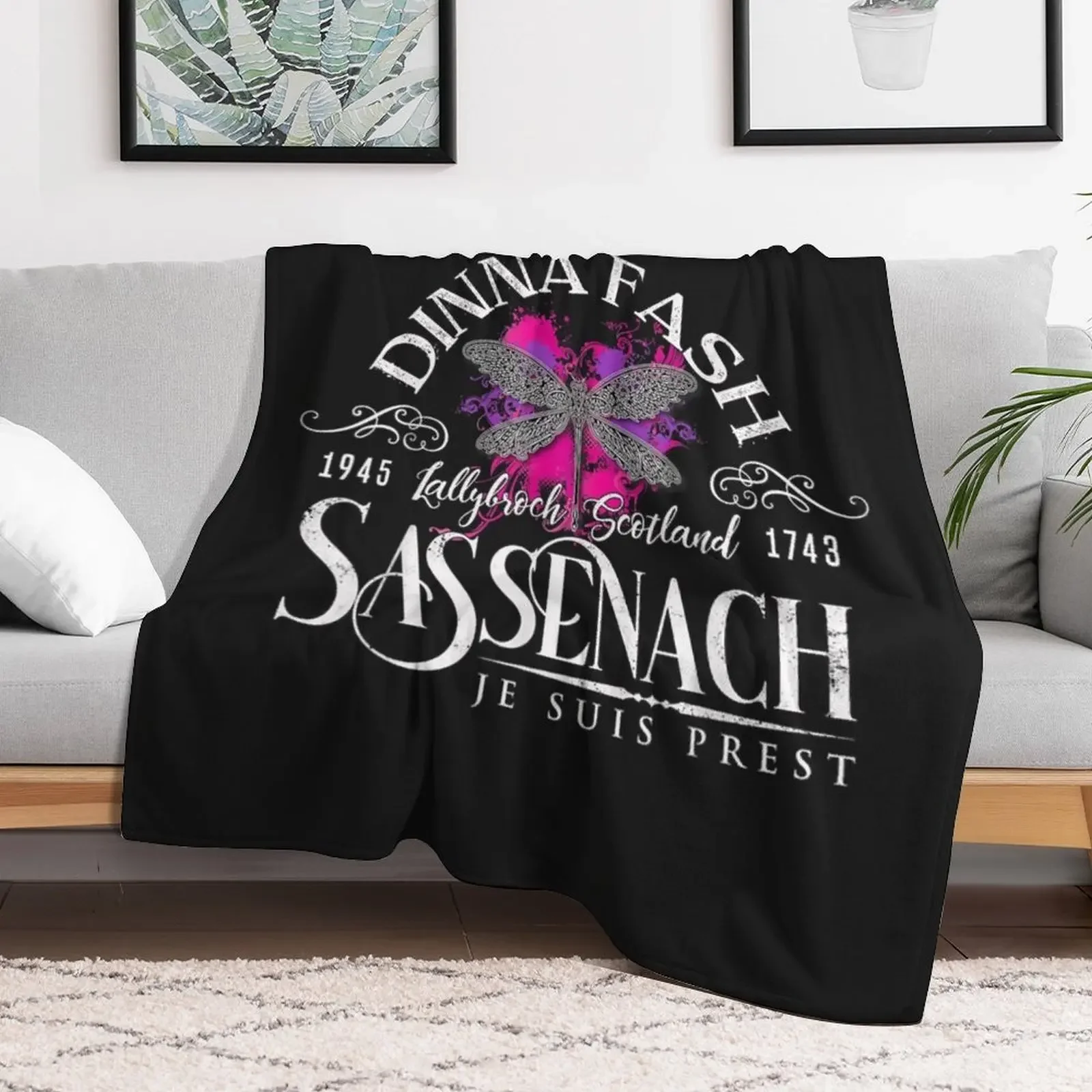 Dinna Fash SassenachDragonfly Outlander Color Splash TShirt19 Throw Blanket Comforter Soft Big for sofa Blankets