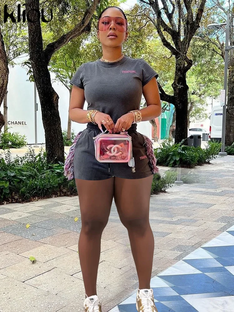 Kliou setelan 2 potong untuk wanita, kaus kasual lengan pendek leher O + celana pendek rumbai perban, pakaian olahraga