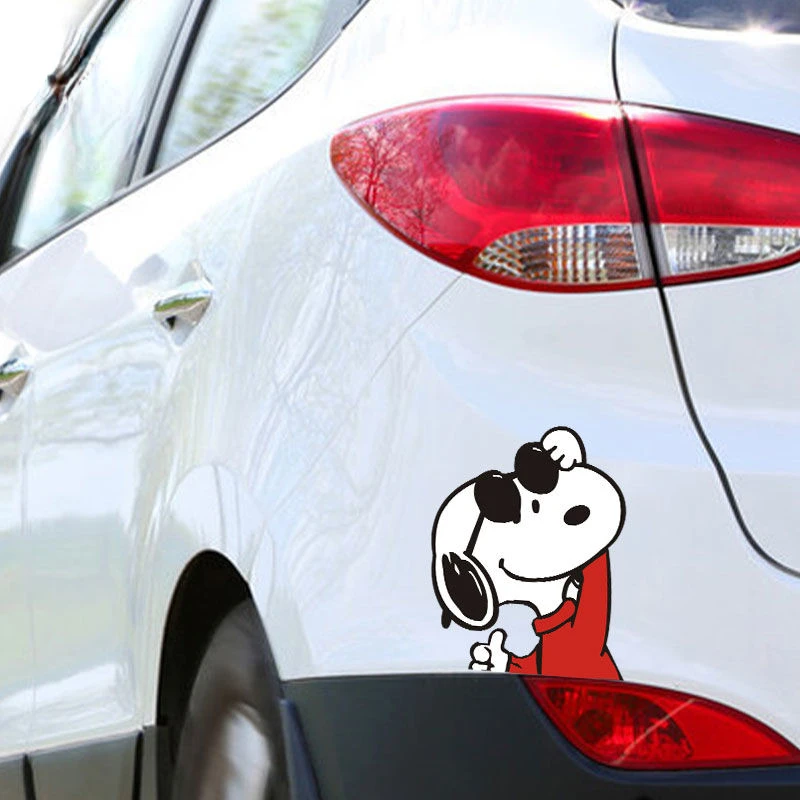 Pegatinas reflectantes de dibujos animados de Snoopy Kawaii para coche, pegatinas creativas de perro para motocicleta eléctrica, decoración del cuerpo, venta al por mayor