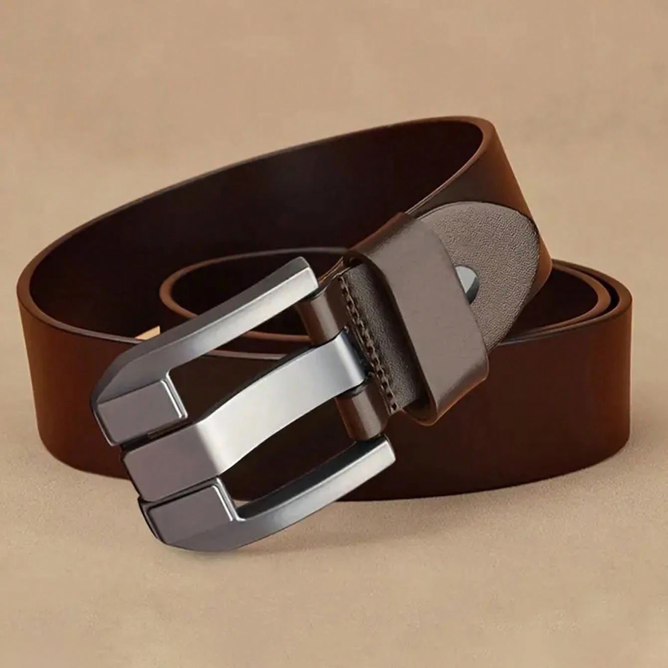 Neuer klassischer Luxus-Vintage-Herren-Ledergürtel – schwarzes PU-Material mit quadratischer Legierungsschnalle – perfekt für Freizeit- oder Geschäftskleidung – Detail 6